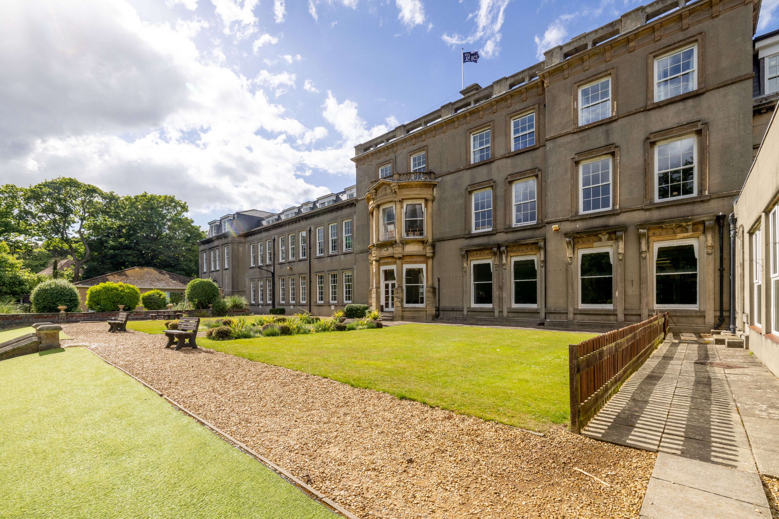 The Knox School