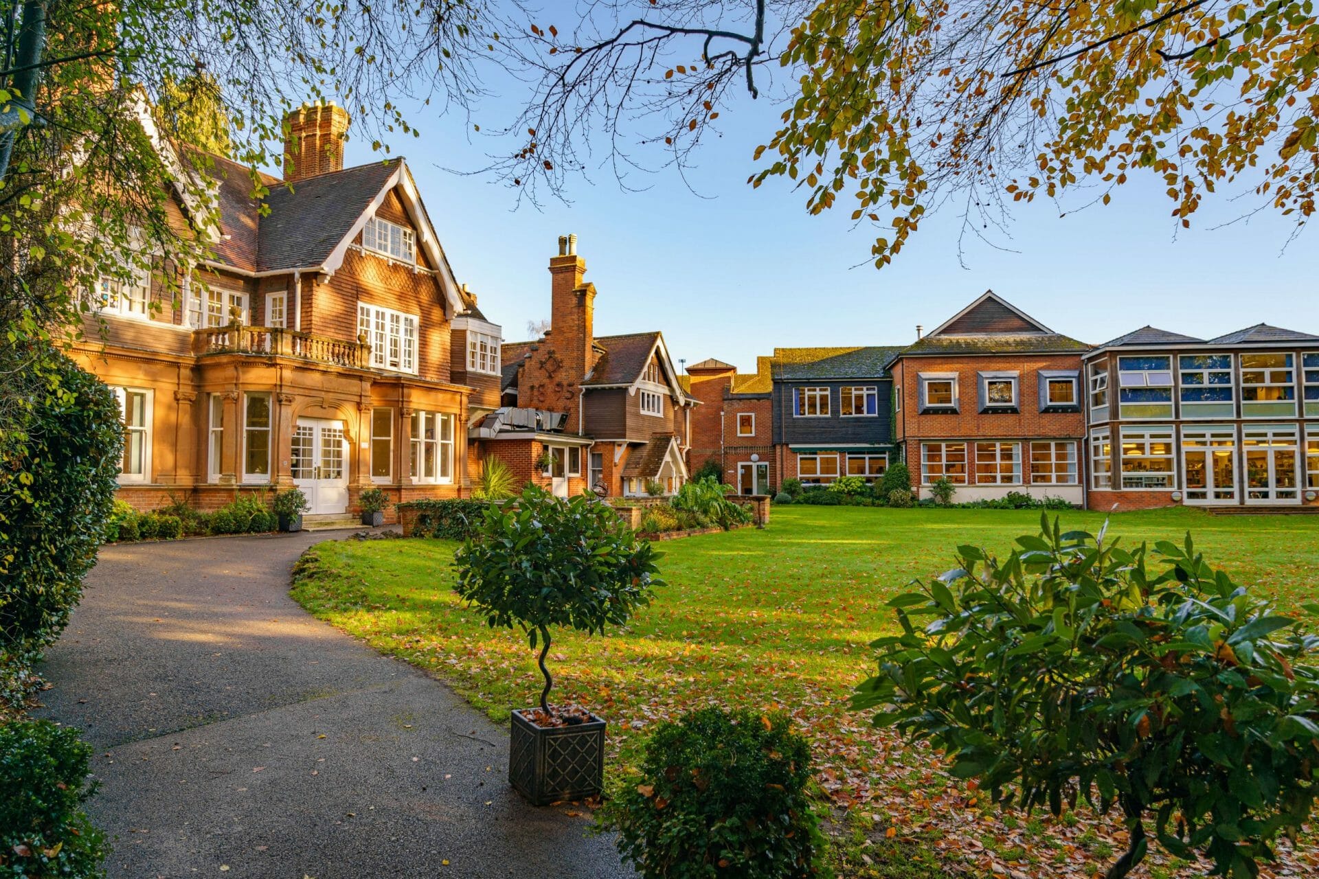 The Knox School